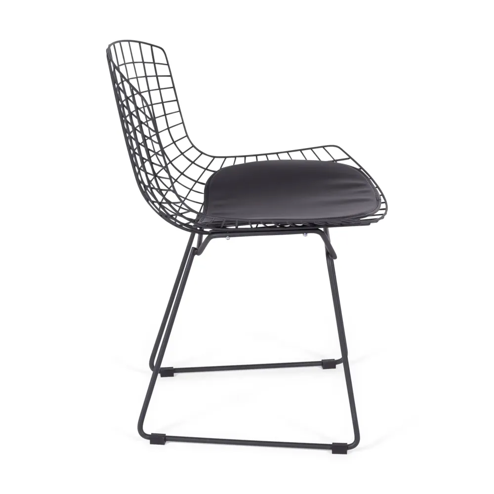 Replica della sedia in metallo Bertoia in acciaio nero in stile industriale del famoso designer Hans J. Wegner
