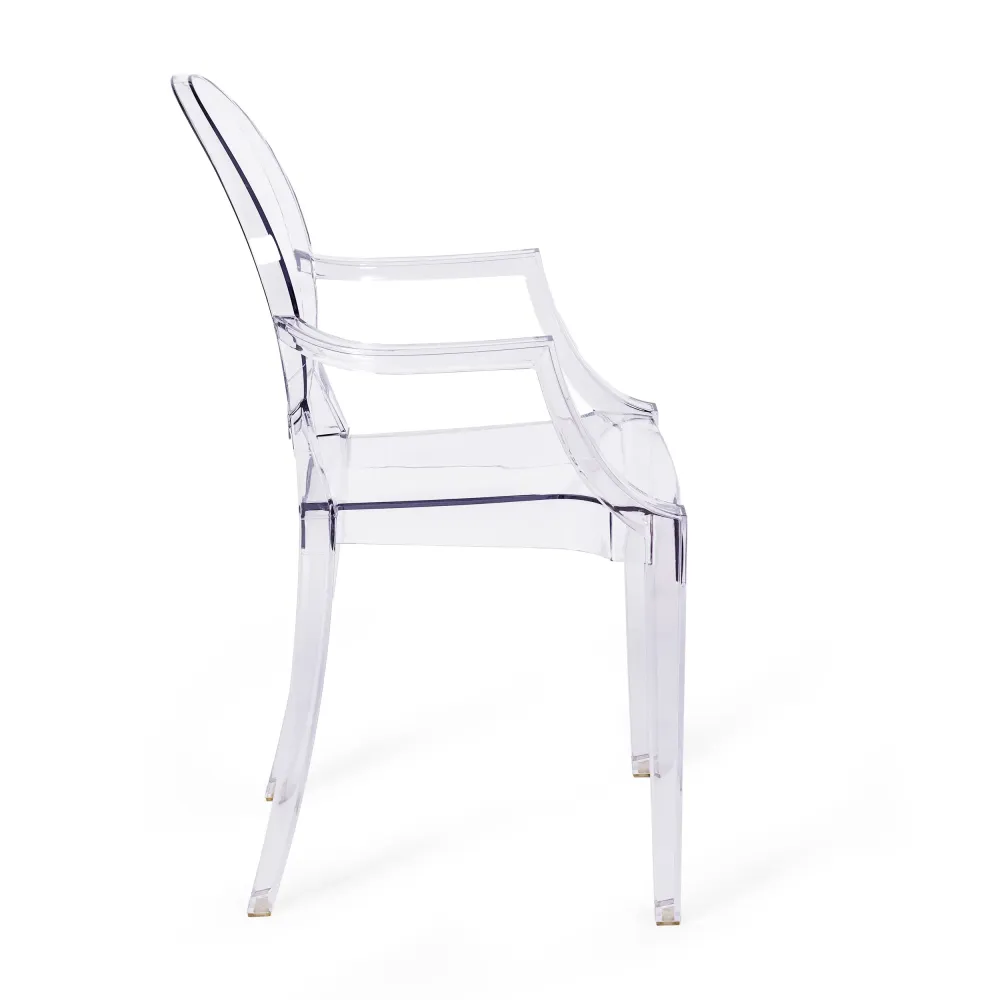Replica della sedia Louis Ghost di Phillipe Starck