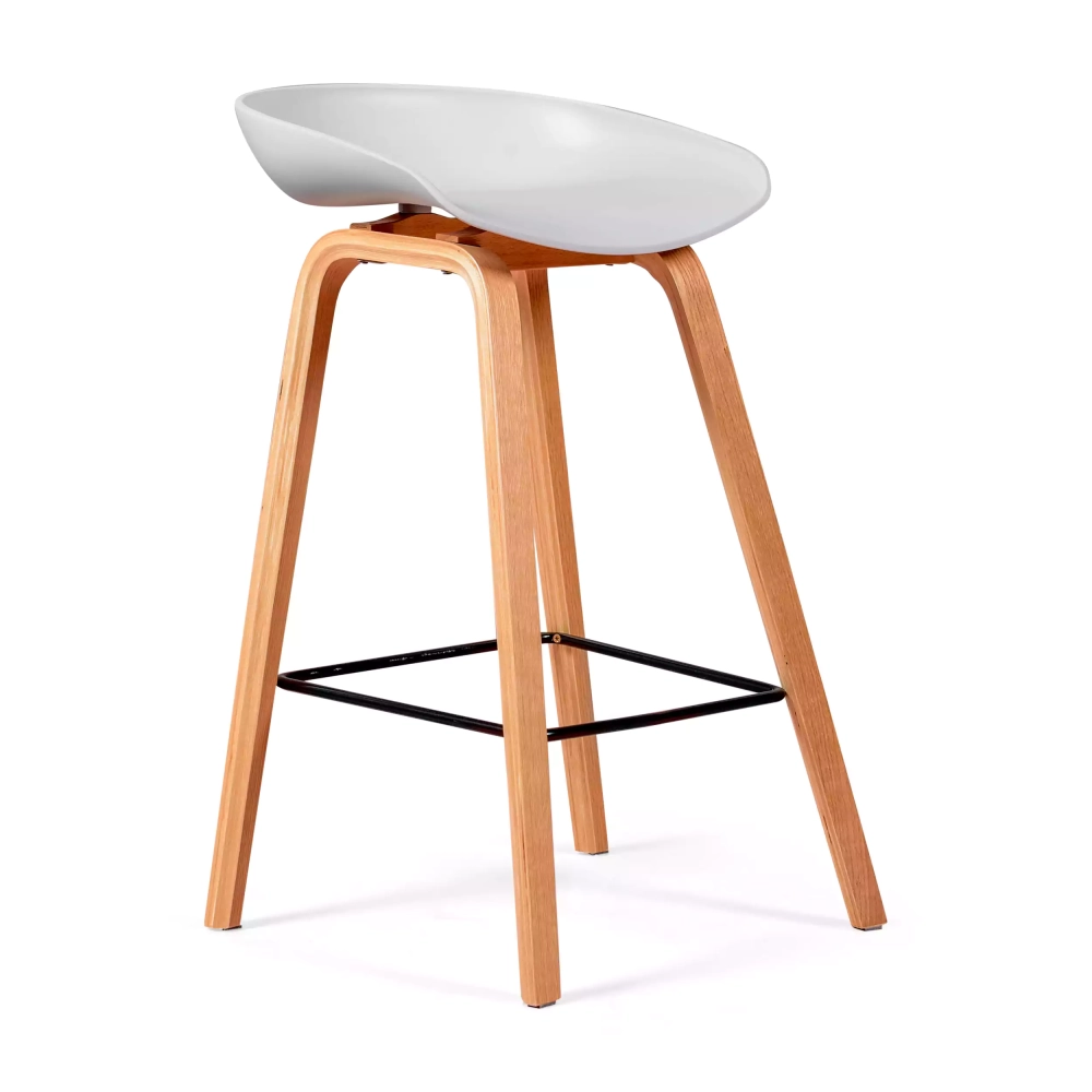 Ottieni lo sgabello in legno di faggio nordico - Mobile Design
