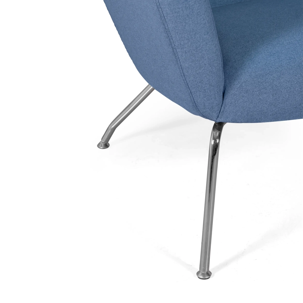 Replica della poltrona Wing CH445 del designer Hans J. Wegner