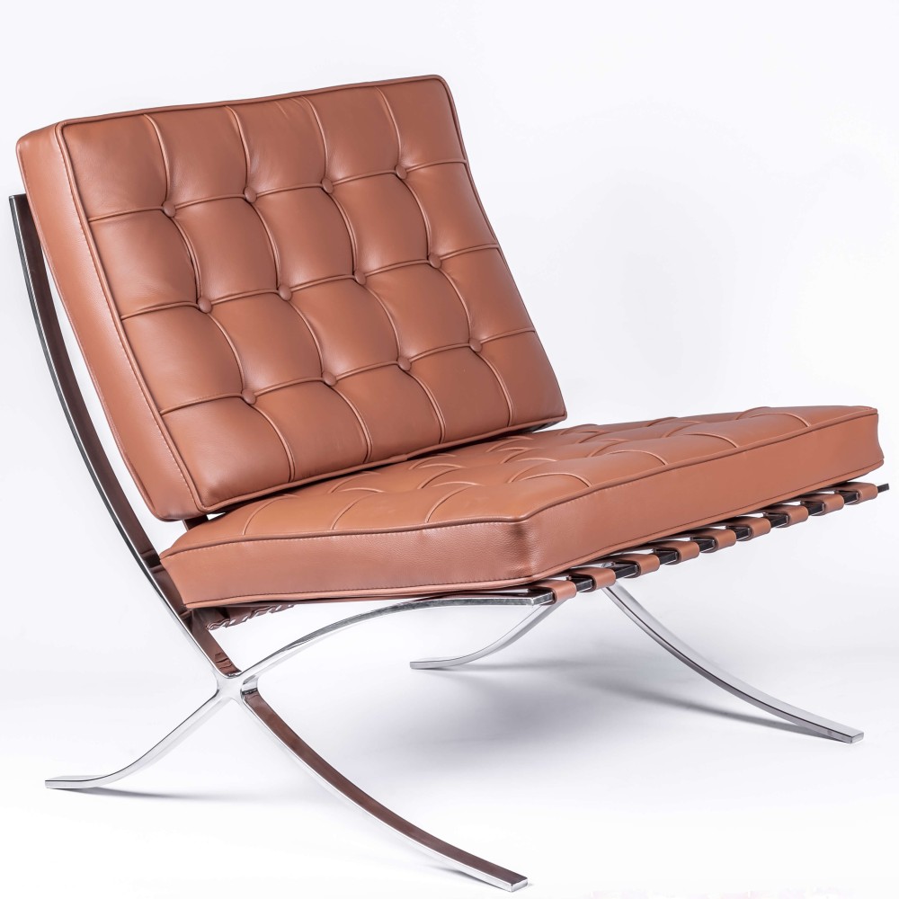 Réplique chaise Barcelona en cuir cognac.