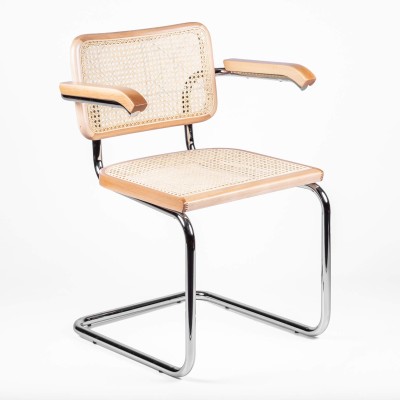 Réplique de la chaise Cesca avec accoudoirs du designer Marcel Breuer