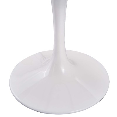 Réplica da mesa de jantar extensível em tulipa Eero Saarinen