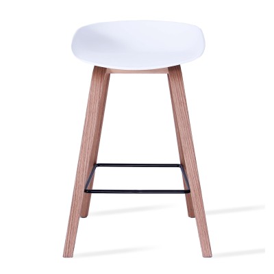 Tabouret nordique Daxer en bois de hêtre